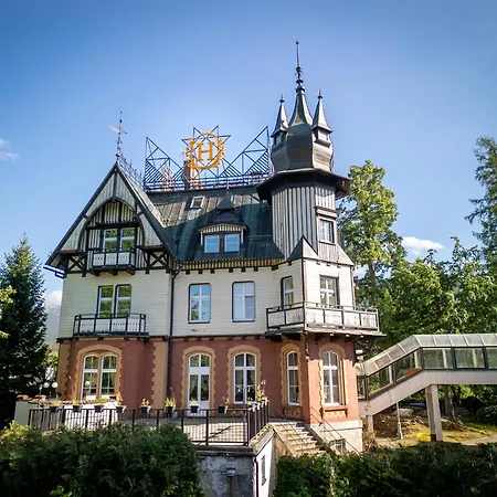 فندق Szrenicowy Dwor 3*